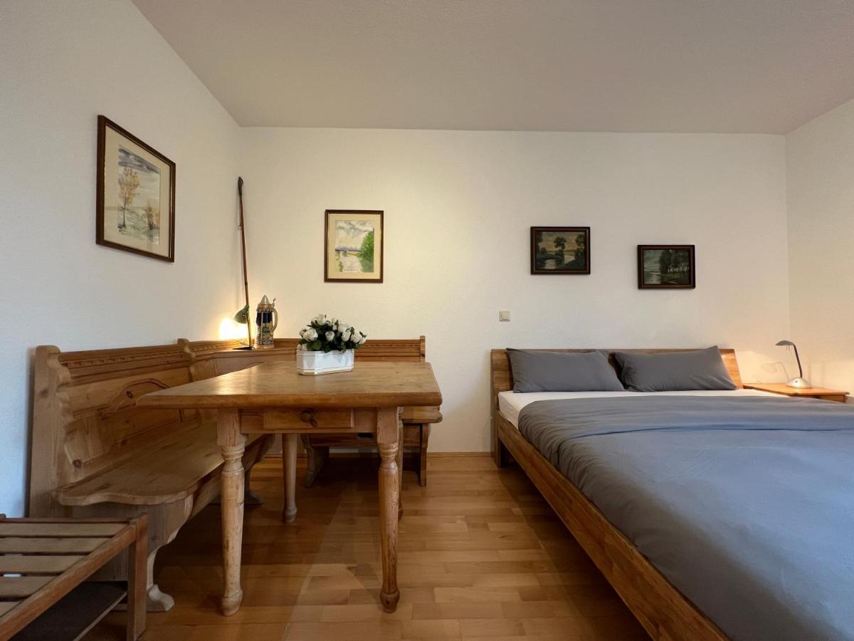 Maisonette Penthouse Fuer 8 Personen By Rabe - Free Netflix & Kostenloser Parkplatz & Grosse Terrasse Karlsruhe Kültér fotó