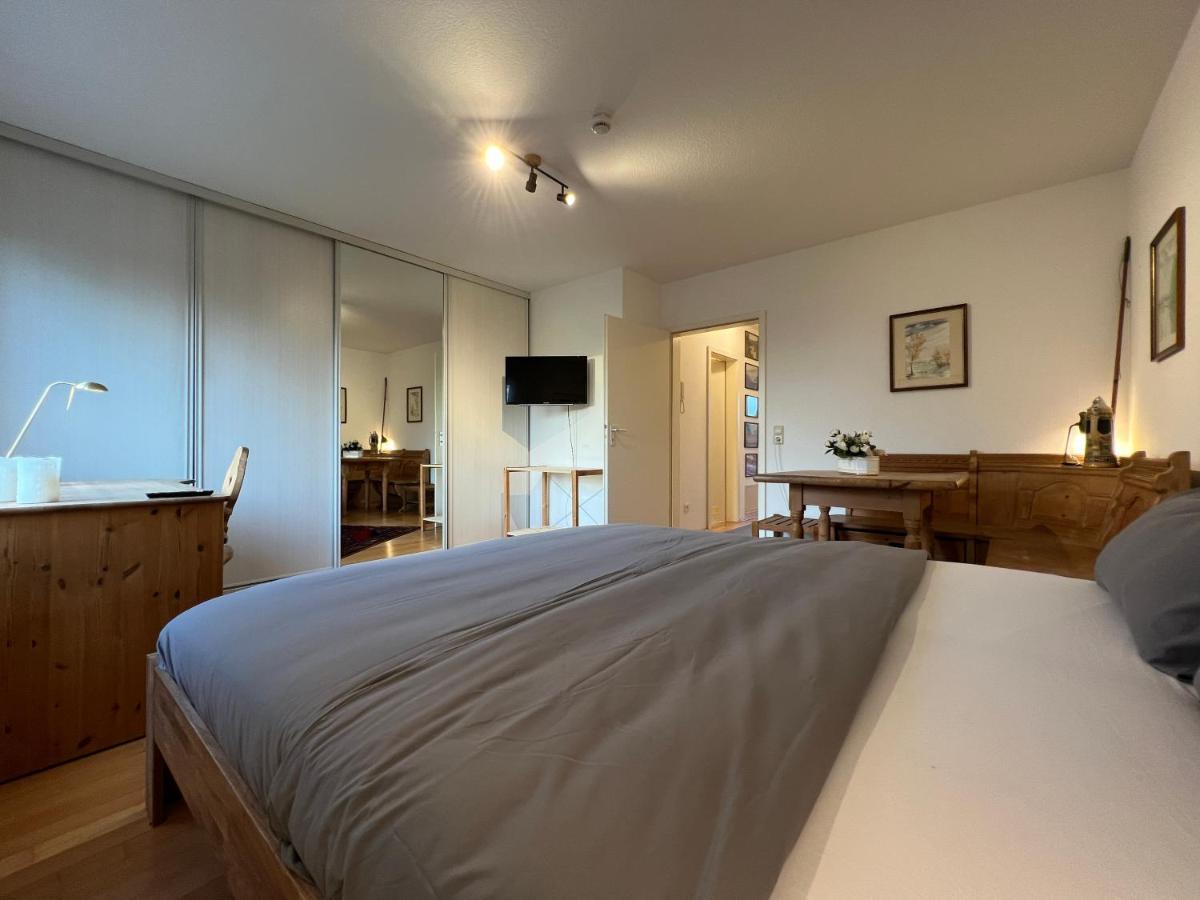 Maisonette Penthouse Fuer 8 Personen By Rabe - Free Netflix & Kostenloser Parkplatz & Grosse Terrasse Karlsruhe Kültér fotó